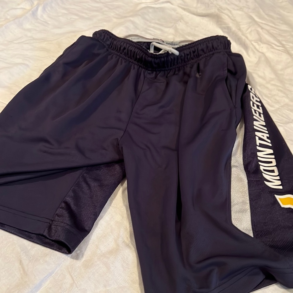 WVU Mountaineers Champion Shorts, 91/2 inches length